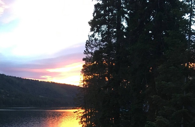 Newly Remodeled Donner Lake cabin-31 night minimum