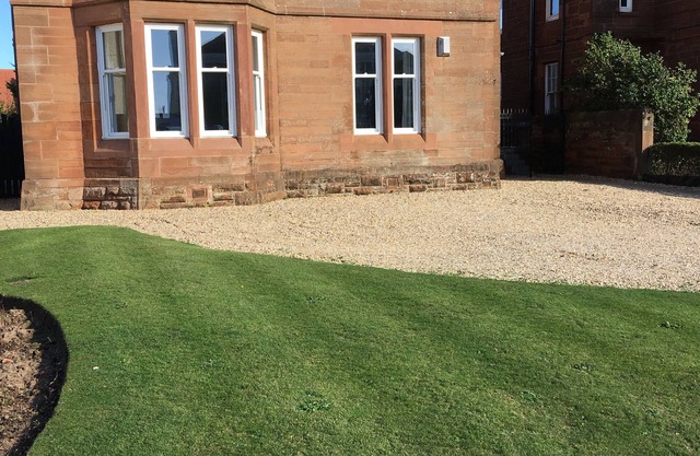 Newly renovated apartment close to Royal Troon Golf Club and Troon town centre