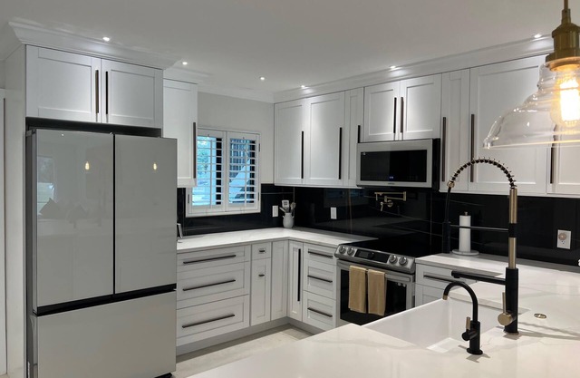 Newly Renovated Saddlebrook 1 bed/1 bath Condo on Golf Course