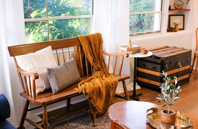 Newly Renovated Vintage Modern House Downtown!