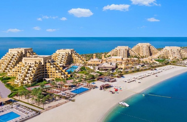 Nice Al Marjan studio