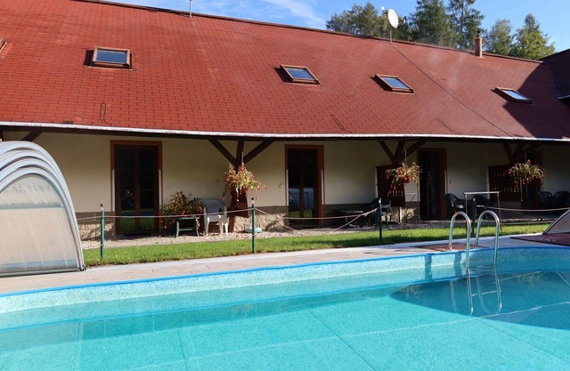 Nice apartment for 4 guests with WIFI, pool, TV and patio