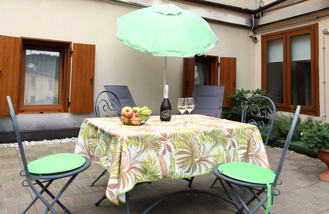 Nice apartment for 2 people with A/C, WIFI, TV and balcony