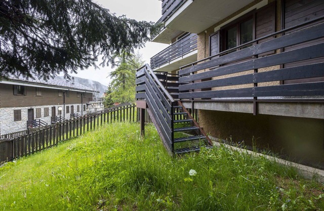 Nice apartment for 5 people with WIFI, TV, terrace, pets allowed and parking
