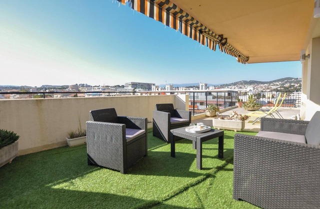 Nice apartment in Cannes with WiFi