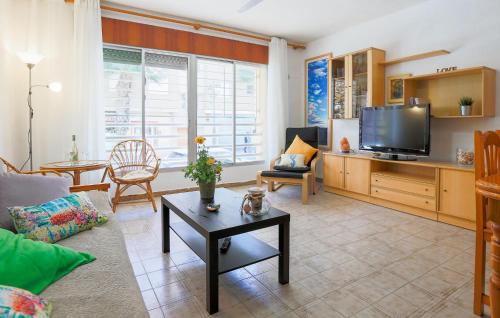 Nice Apartment In Los Alcazares