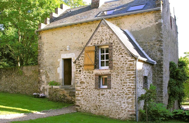 Nice home in Conflans sur Anille