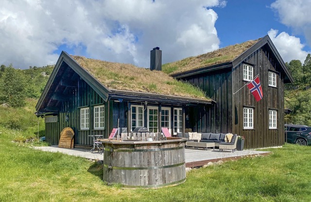 Nice home in åseral with WiFi