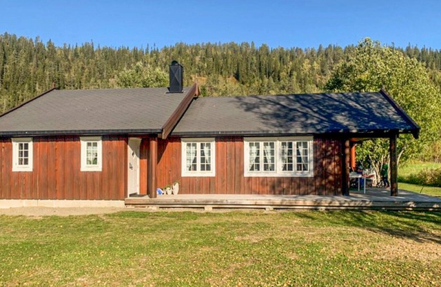 Nice home in Beitstad with kitchen