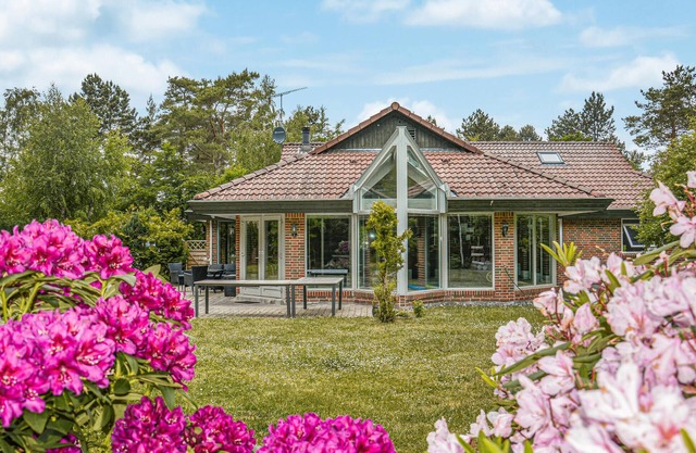 Nice home in Højby with sauna