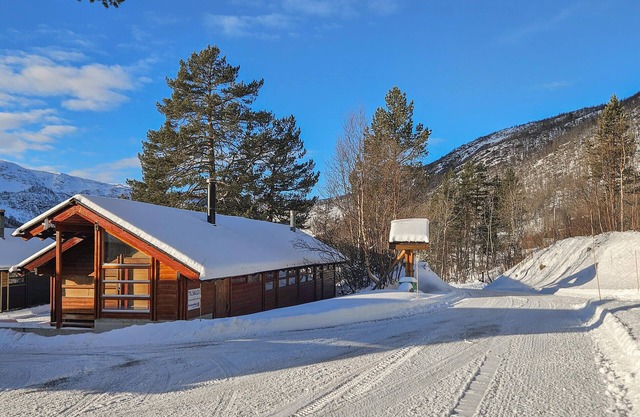 Nice home in Hovet with WiFi