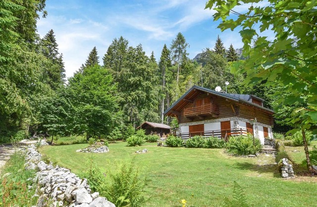 Nice home in Lamon (BL) w/ 3 Bedrooms