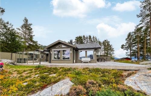 Nice Home In Nissedal With Lake View