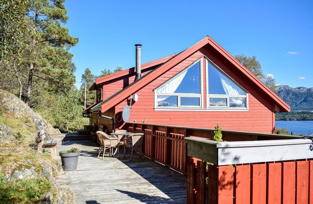 Nice home in Os with house sea view