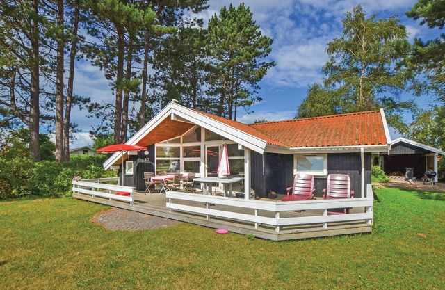 Nice home in Otterup with sauna