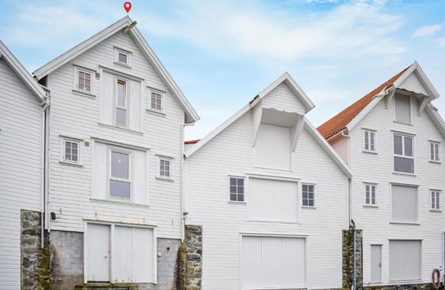 Nice Home In Sandve With House Sea View