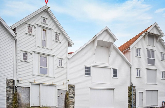 Nice home in Sandve with house sea view