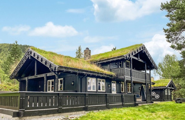 Nice home in Sykkylven with kitchen