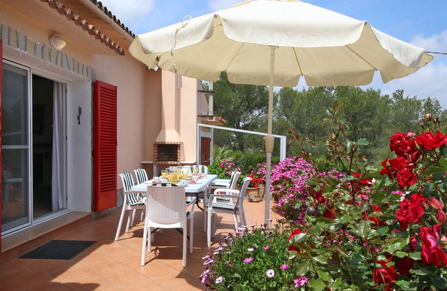 Nice house in Cala Murada, near beach and with garden