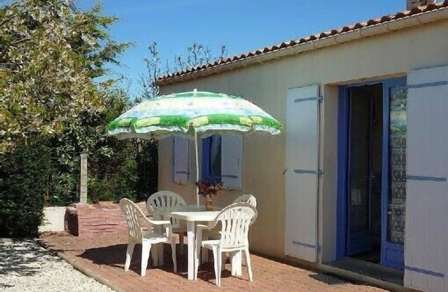 Nice house on the sea, quiet and pleasant, garden, wifi