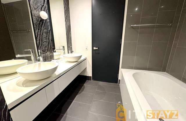 Nice in New Acton - 2bd 2bth Apt
