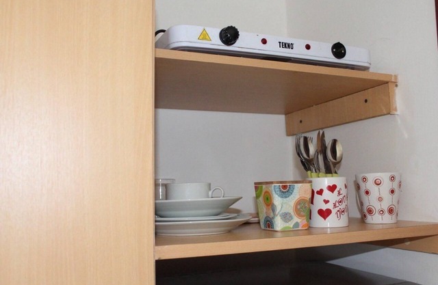 Nice Private Room in Ciudadela Las Garzas, central and secure, Guayaquil