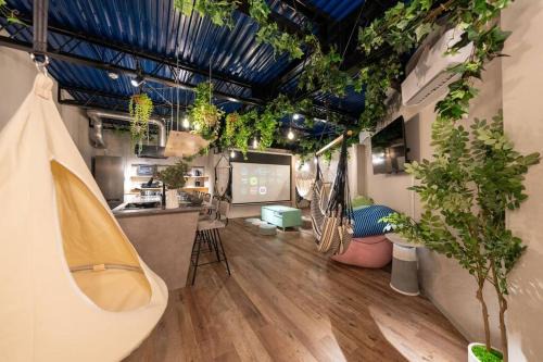 Nico!無料Netflix!サウナ!ハンモック!Yogibo!大画面プロジェクター!非日常の暮らし 寝室5つ トイレお風呂3台