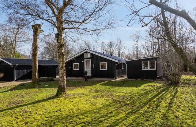 "Nititzki" - 500m to the inlet by Interhome