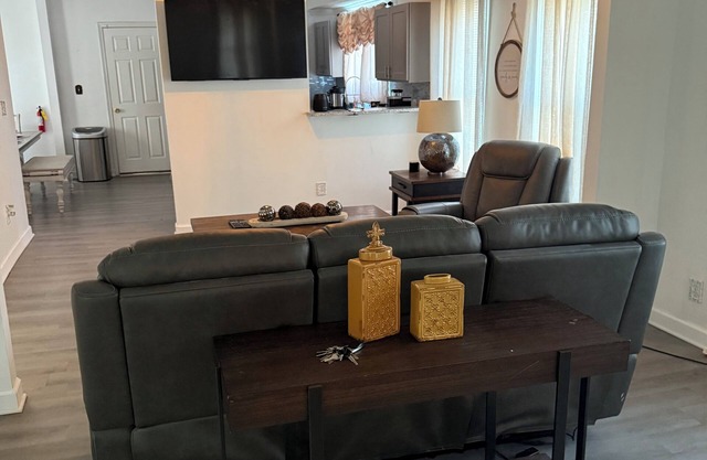 nLooking for relaxation and peace? This is the perfect spot for a quick getaway.