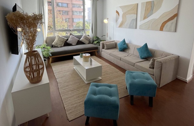 nModern 2D 2B Apt Wi-Fi, Parking, Fully Equipped Metro Manquehue -Las Condes