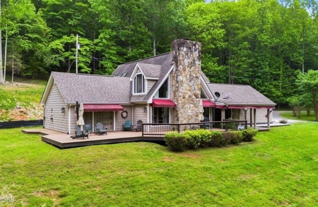 NORRIS LAKE FRONT RENTALS : CAMP RUN A MUK-LAKE FRONT & A GREAT LOCATION