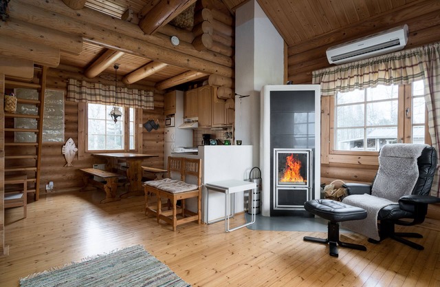 North Savonia, Log cottage and Lakeside sauna, rental cottage.