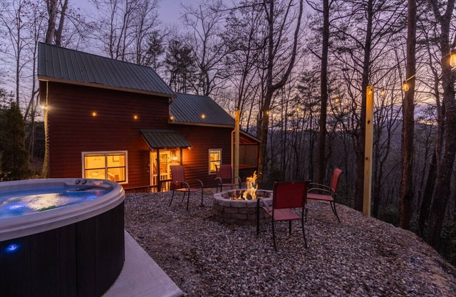 North Woods with Hot Tub