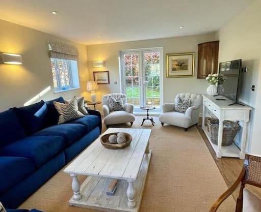 Northbrook Cottage, Farnham, up to 8 adults