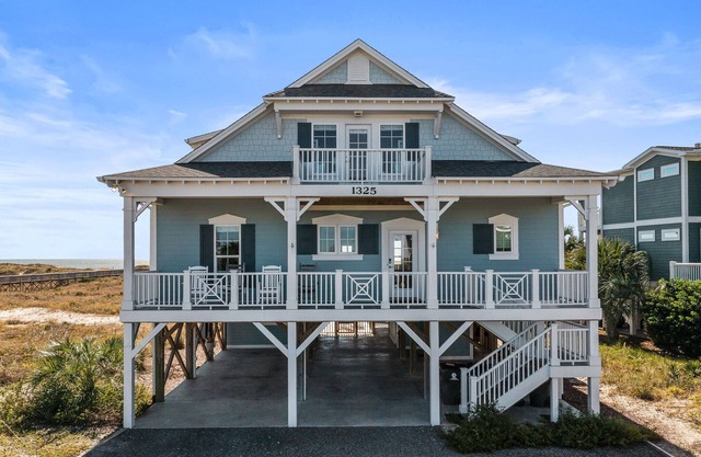 'Nothing Could Be Finer" - Luxury Oceanfront Home w/Private Pool, 6 Bedrooms/6 Bathrooms