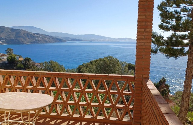 NUEVA Increíble casa con vistas al mar y piscina