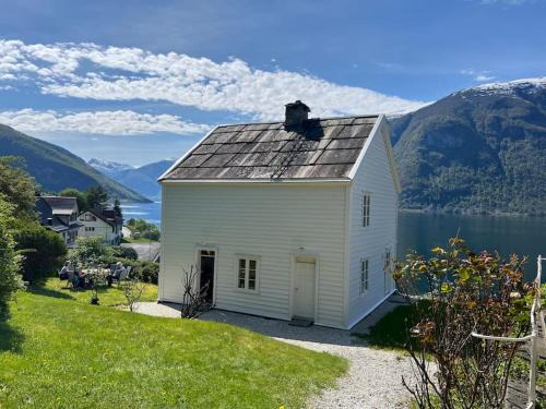 Nyrestaurert hus fra 1700-tallet