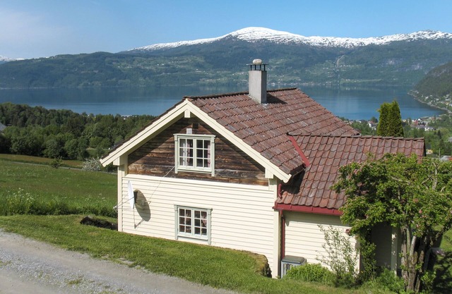 Nystova by Interhome