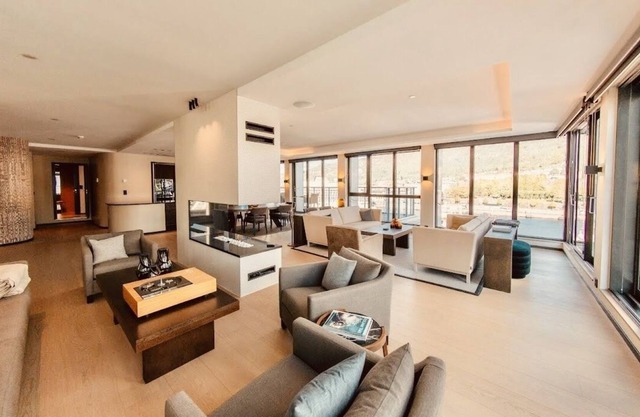 Nyt den Mest Eksklusive Leiligheten i Bergen Sentrum. Romslig, Moderne og Privat