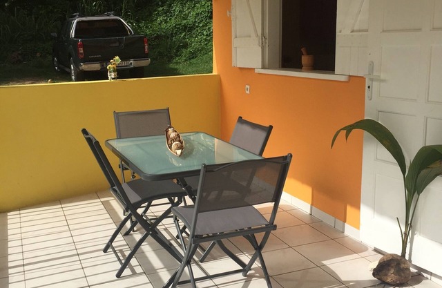 Ô Fil de l'Eau: Ô Ti Ka/Between mountain and river/Wifi, air conditioning: 2 to 4 people