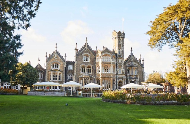 Oakley Court