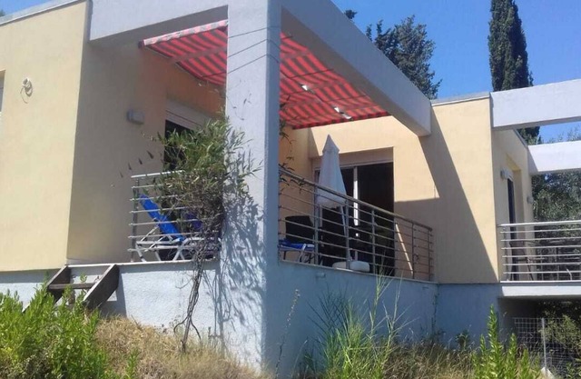 Oasis of well-being in the midst of ater olive and cypress trees