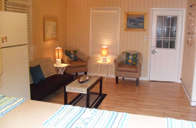 OBX Home One Block to Beach!