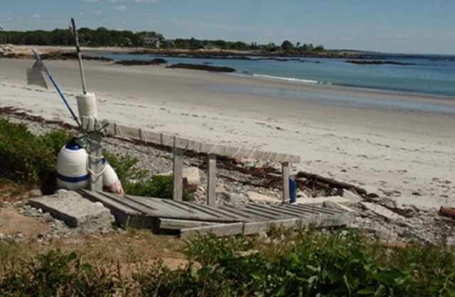 Ocean and Beach Front Cottage - Fabulous Views