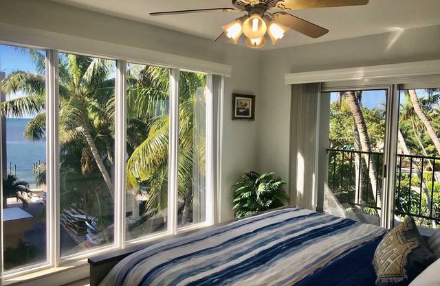 Ocean & Bay Views. Welcome To Paradise!