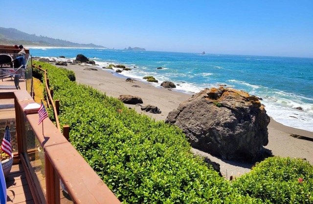 Ocean Front Cabin 12 Jacuzzi Spectacular Views