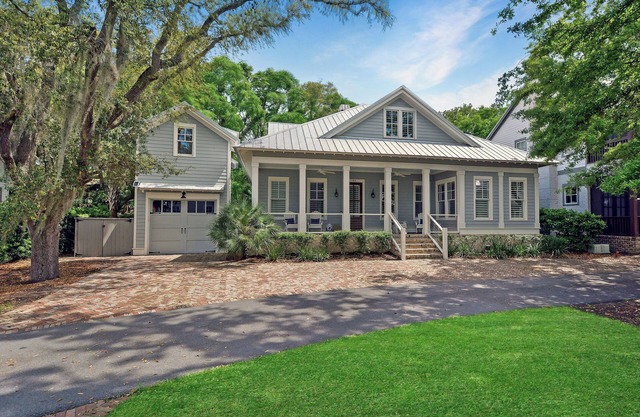 Ocean Oaks 10 - beautiful home steps away from the beach