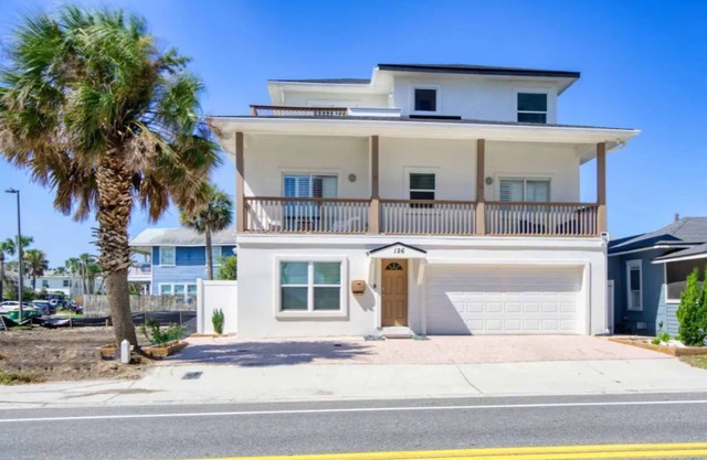 Ocean Seaside Escape An