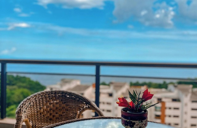 Ocean View and Air Conditioning