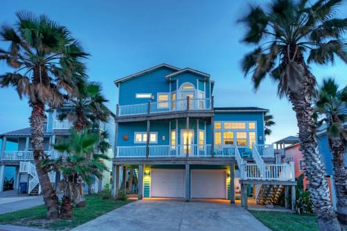 Ocean View Escape w Boardwalk Pool Access Point Break by AvantStay